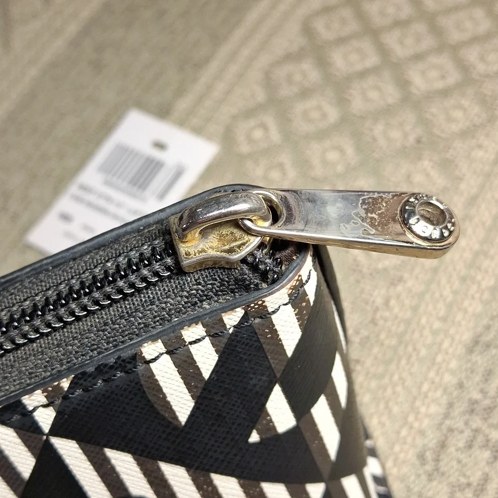Bundle Henri Bendel West 57th Modern Monogram 13